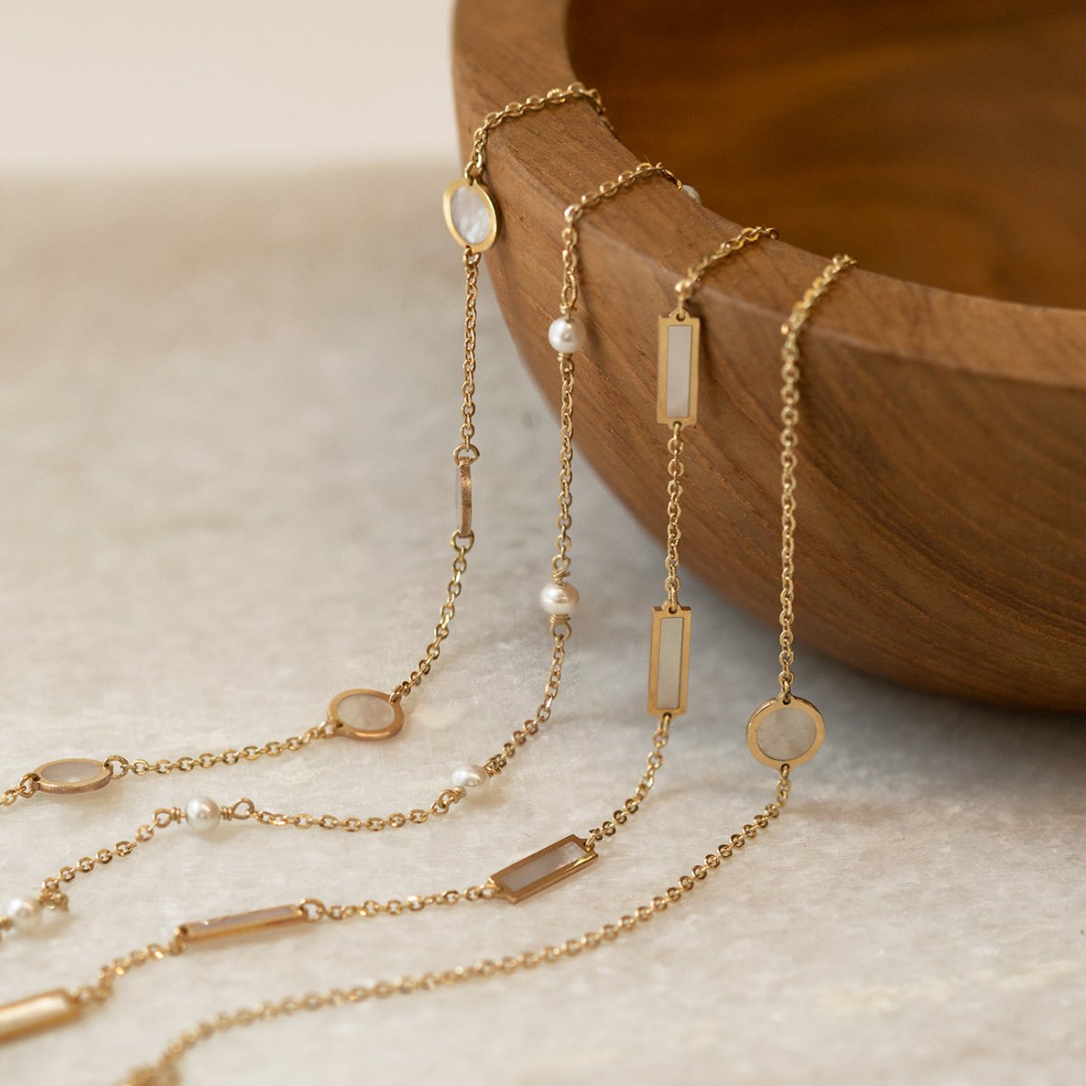 Gemstone Circle Bracelet Mother of Pearl