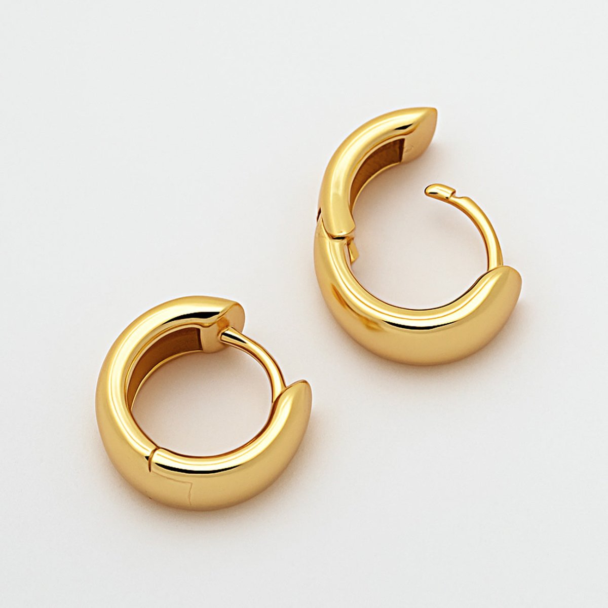 Chunky Boyfriend Mini Hoops
