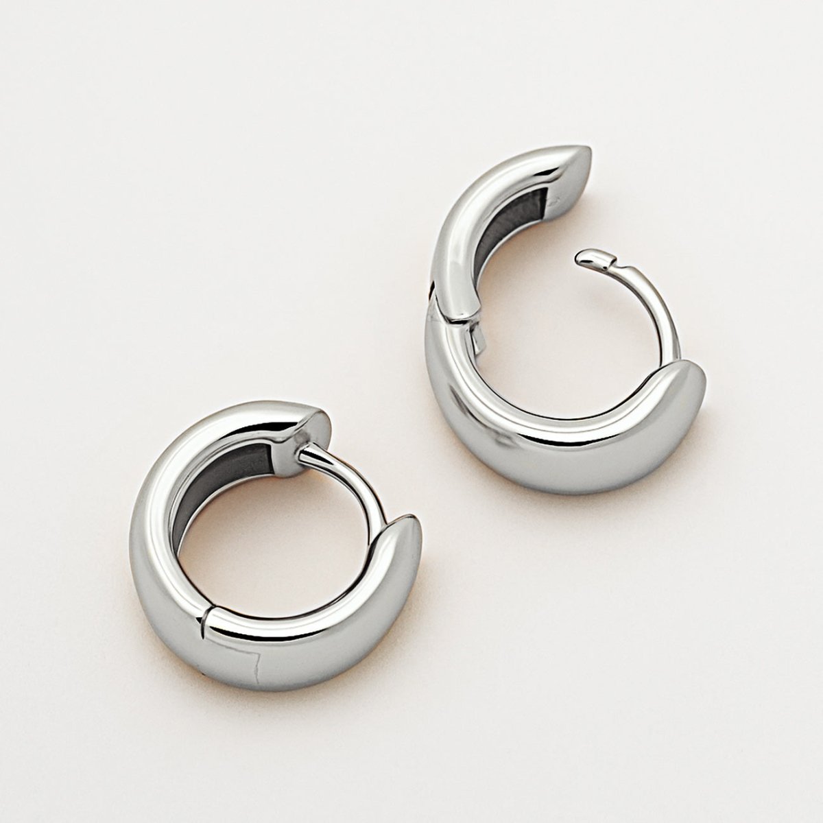 Chunky Boyfriend Mini Hoops