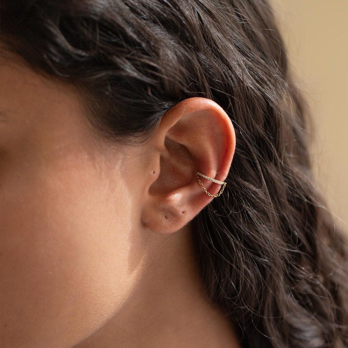 Cartilage Crystal Chain Hoop