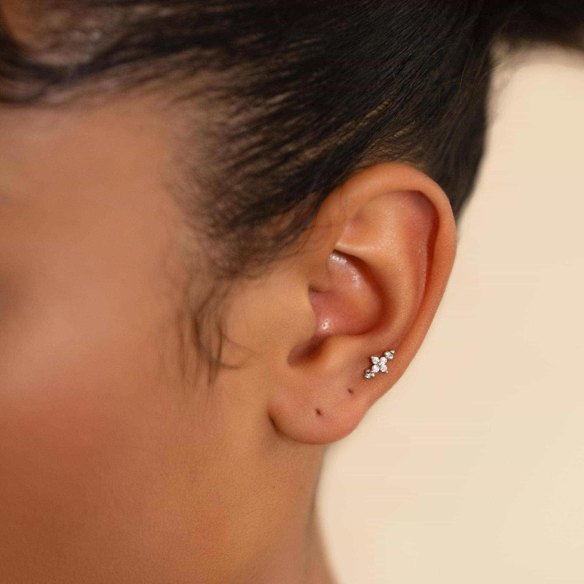 Crystal Flor Cluster Flat Back Studs