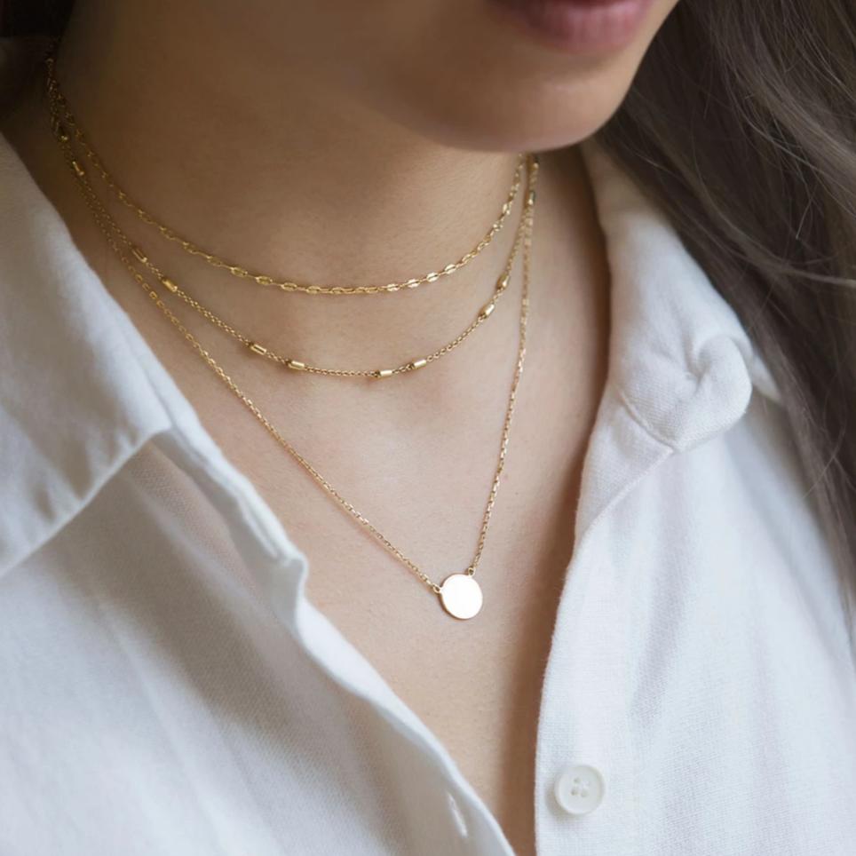 caption:Shown with Diamond Lace Cut Choker