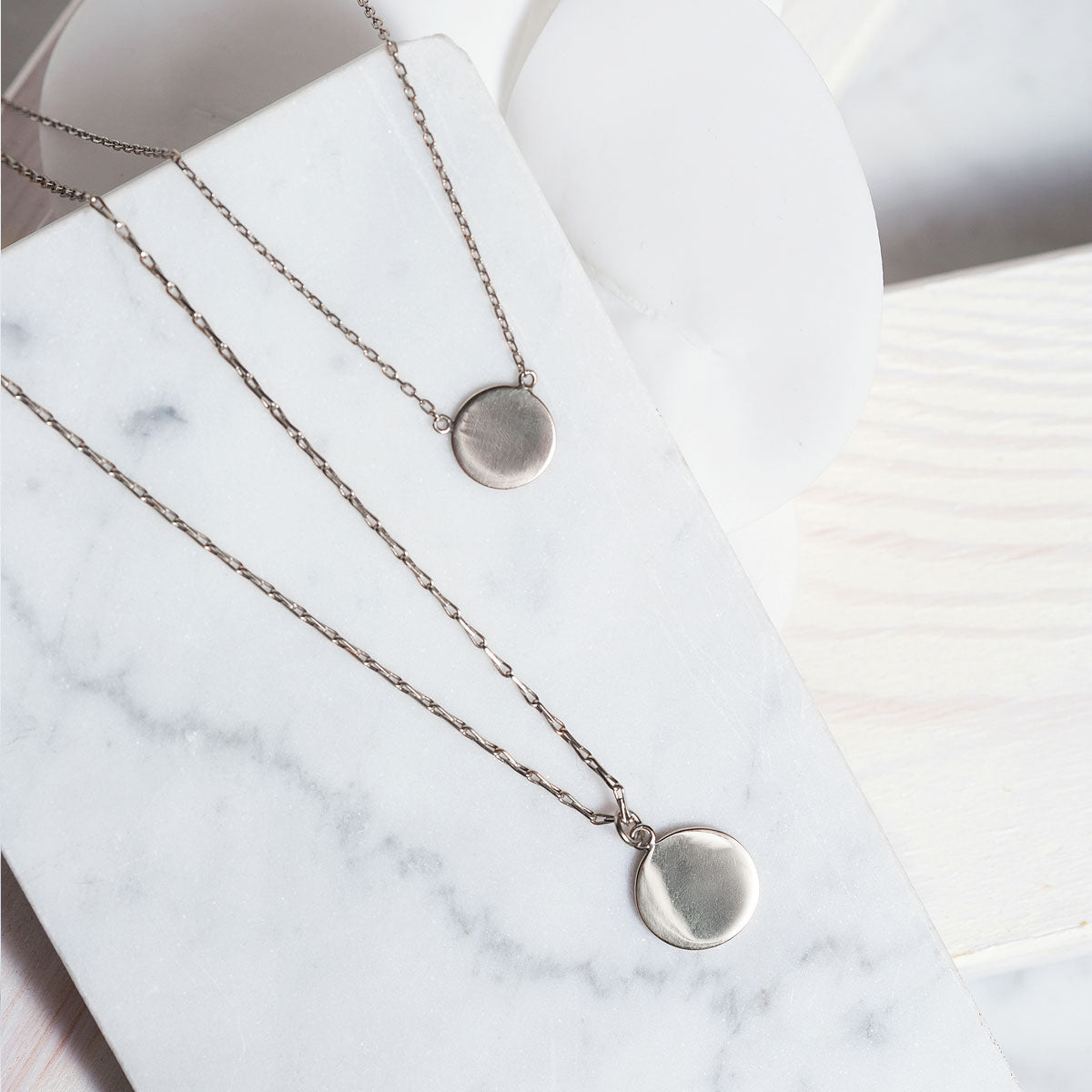 Deux Choker and Discs Trio