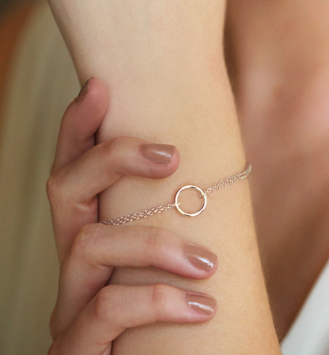 Silver Bracelet Dainty Bracelet Interlocking Circle 