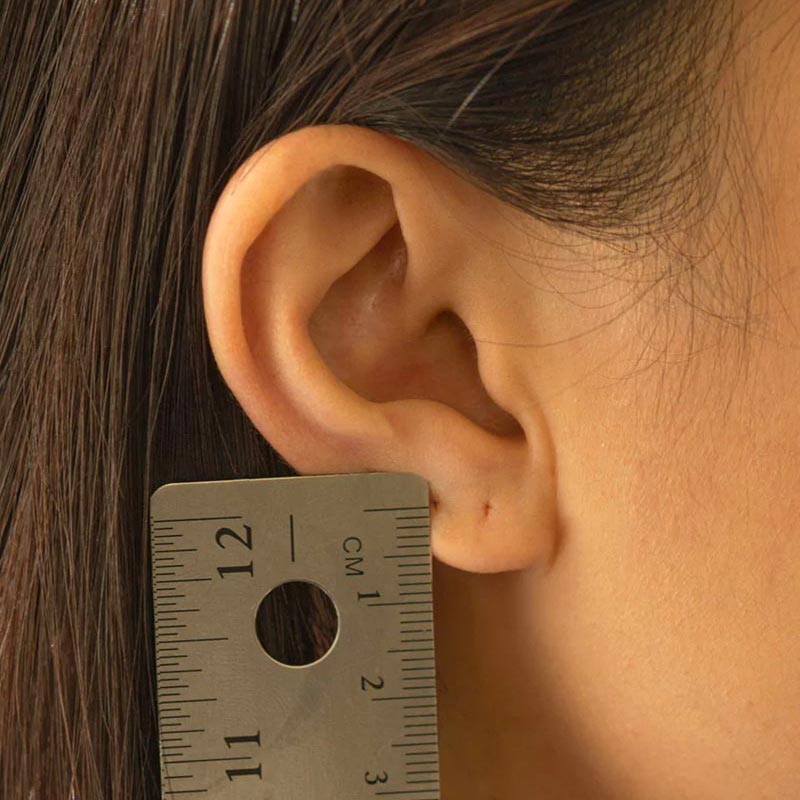 instructions on how to find the correct huggie hoop size