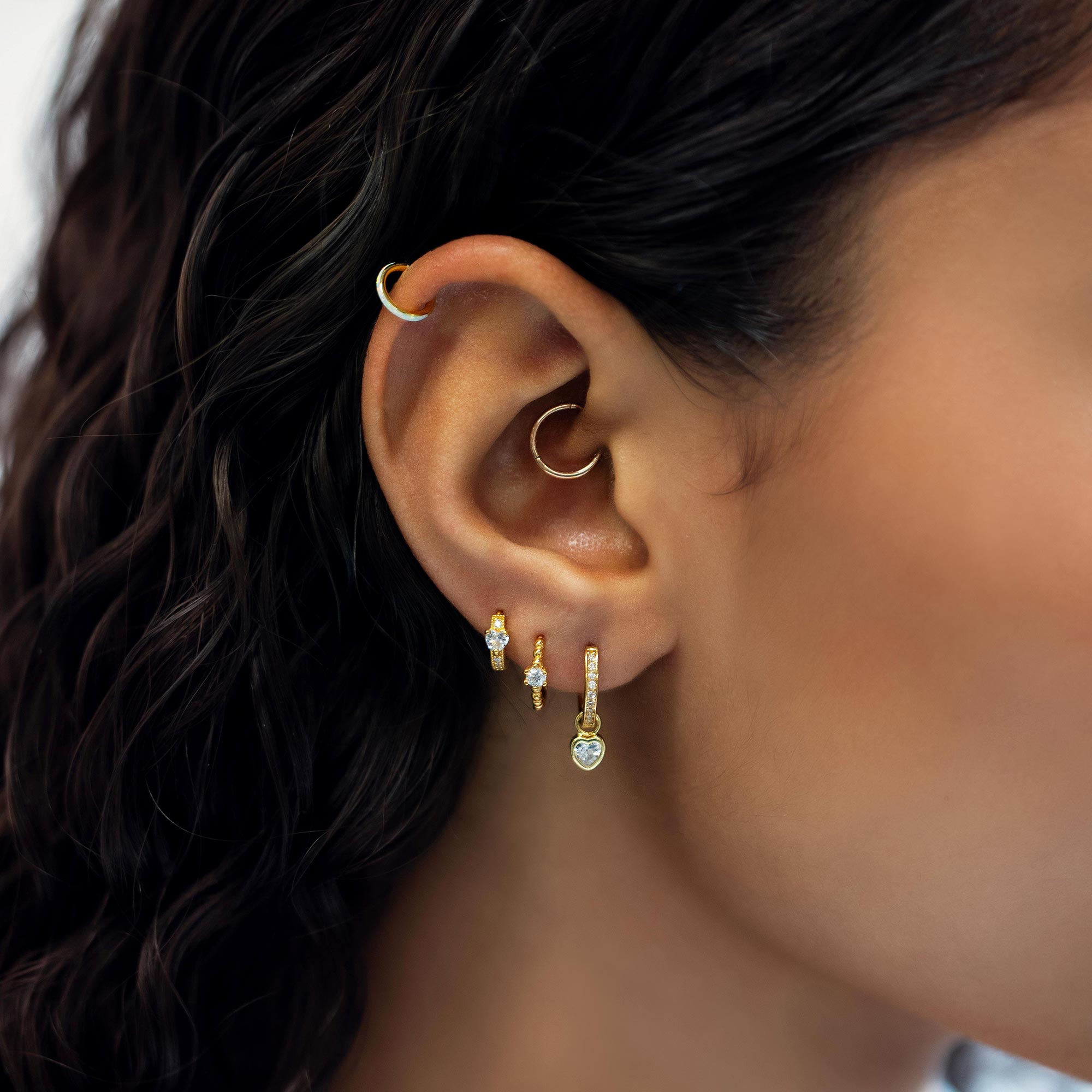 Heart Earrings, 14k Gold Earrings, Huggie Earrings – AMYO Jewelry