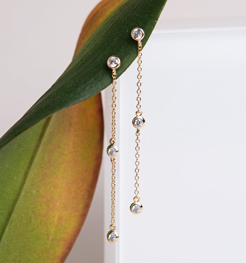 Dainty Crystal Drop Earrings, Earrings - AMY O. Jewelry