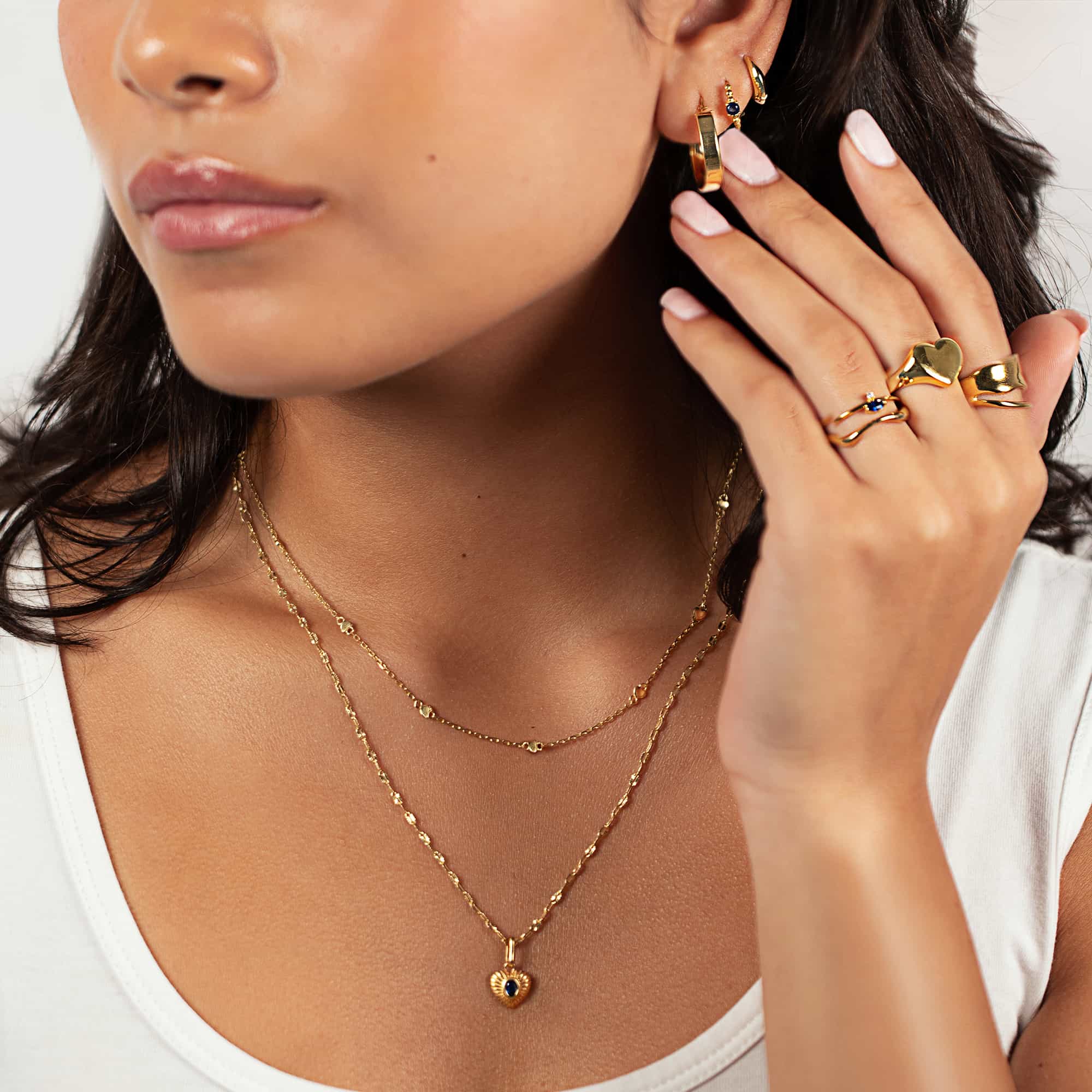 Gemstone Ridge Heart Charm Blue Sapphire