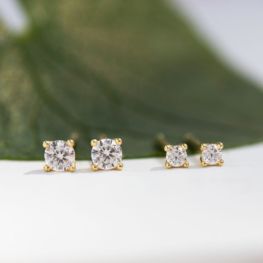 Tiny Crystal Studs Set