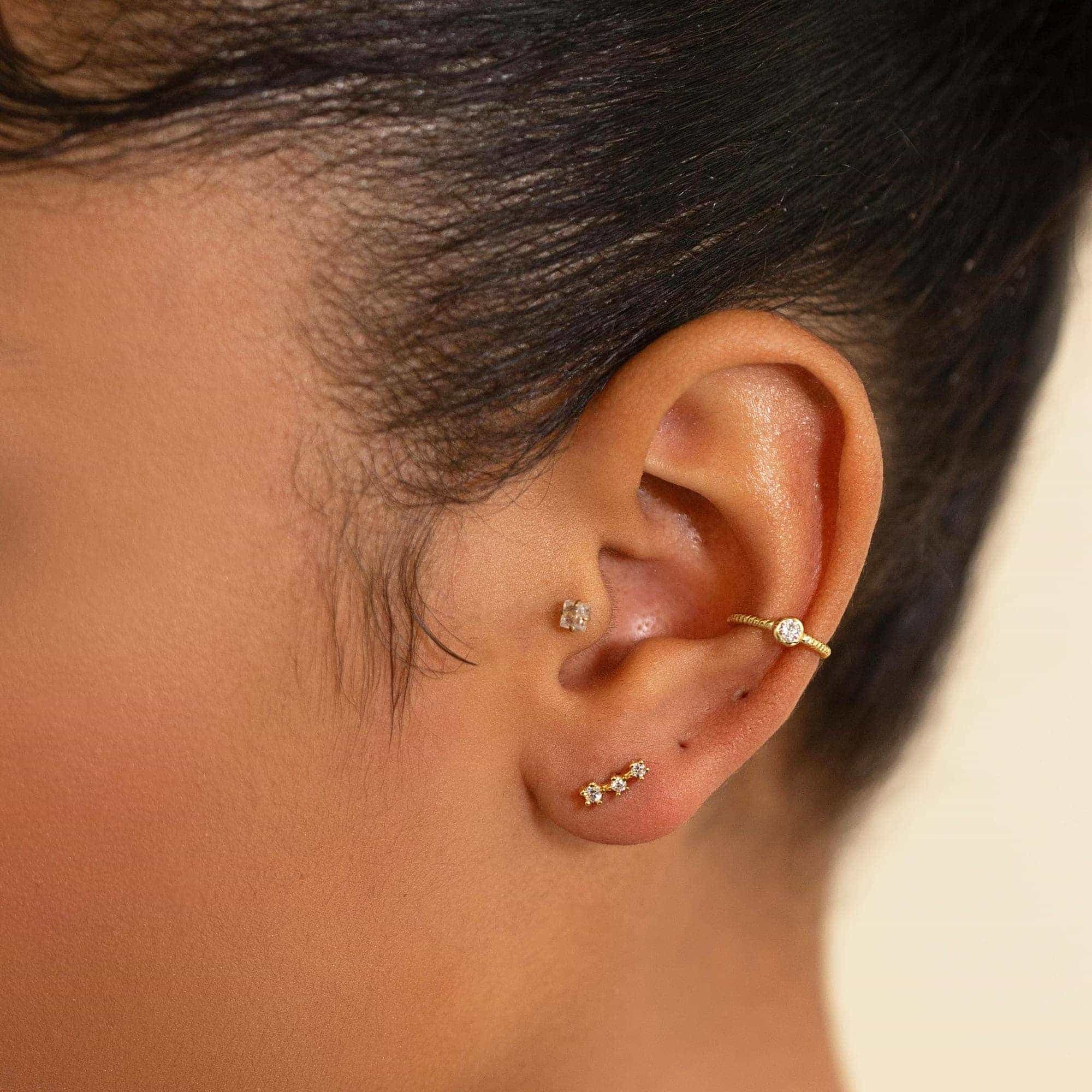 Dainty Pavé Curved Bar Studs