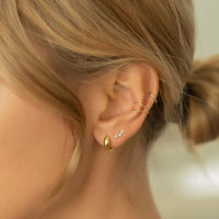 Curve Pave Bar Studs