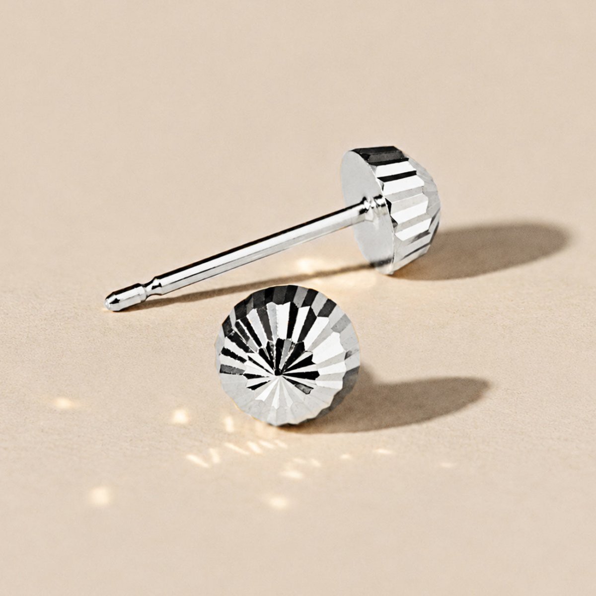 Faceted Ball Studs 14K