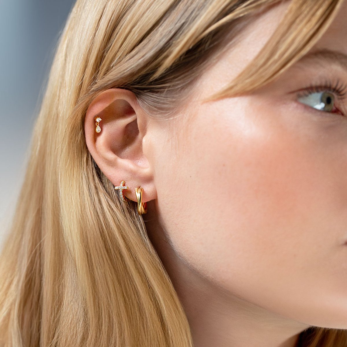 Crystal Pear Dangle Flat Back Stud