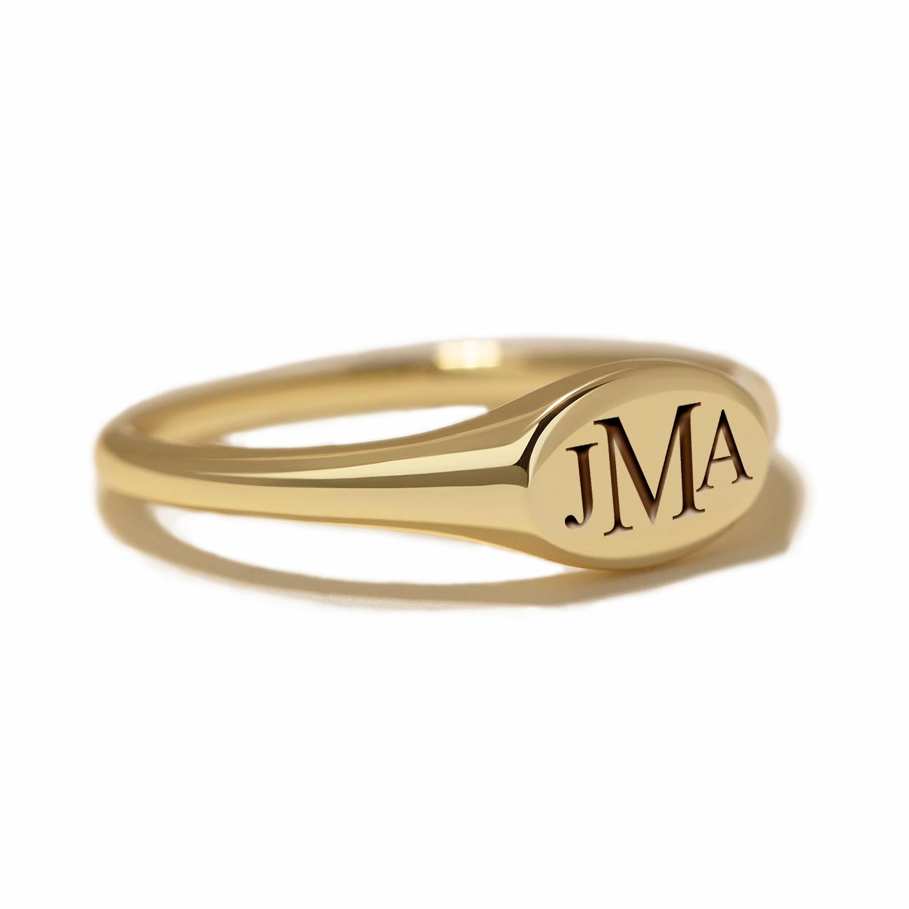 Monogram Oval Signet Ring Yellow Gold
