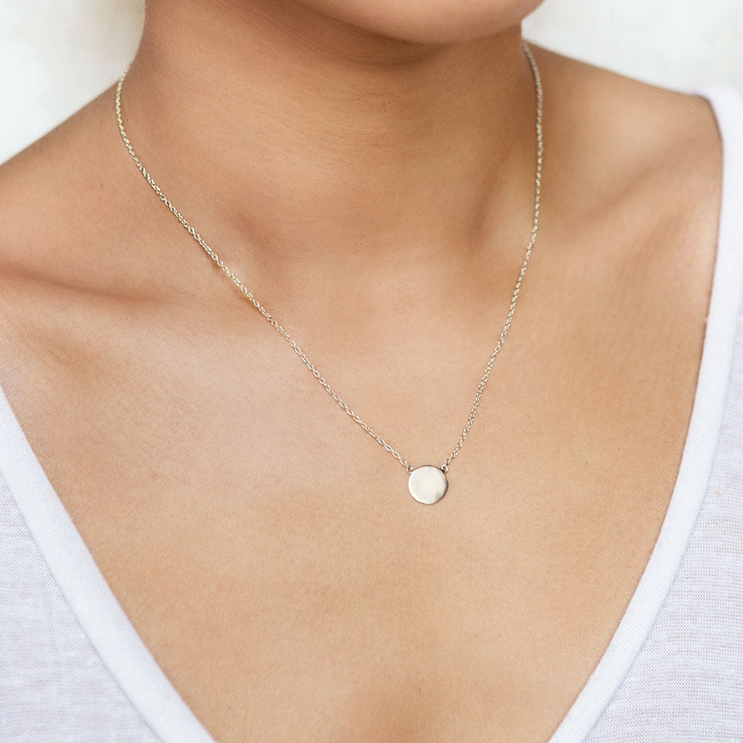 Dainty Silver Disc Pendant Necklace