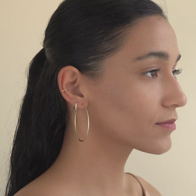 caption:Model wearing 60mm