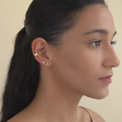 caption:Model wearing 3mm