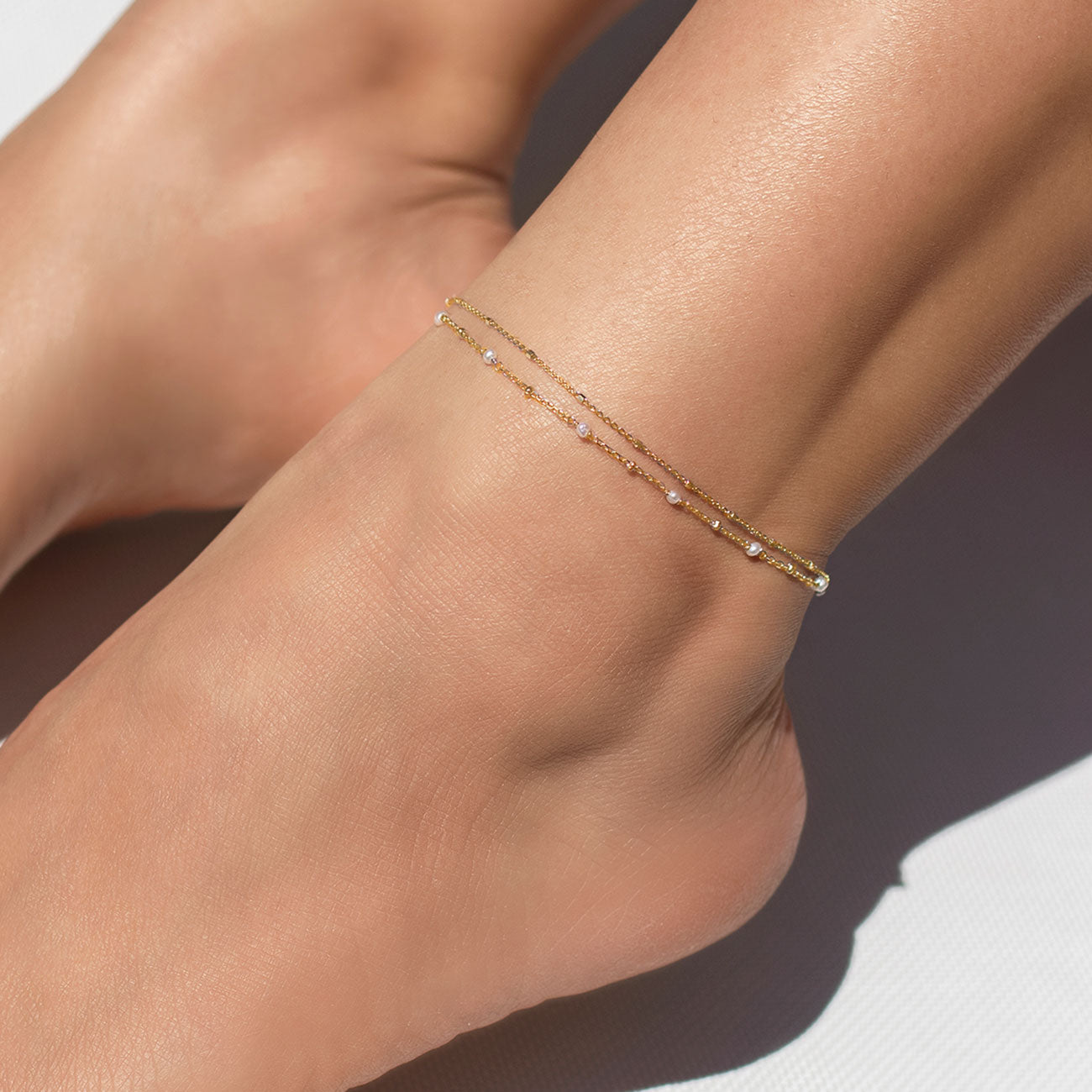 VENOCO Layered Ankle Bracelets for Women Girls Dainty Foot Jewelry  Minimalist Bead Chain Anklet Summer Beach Heart 14k Gold Ankle Bracelet  Charm Beaded Foot Chain Jewelry Gifts - Yahoo Shopping