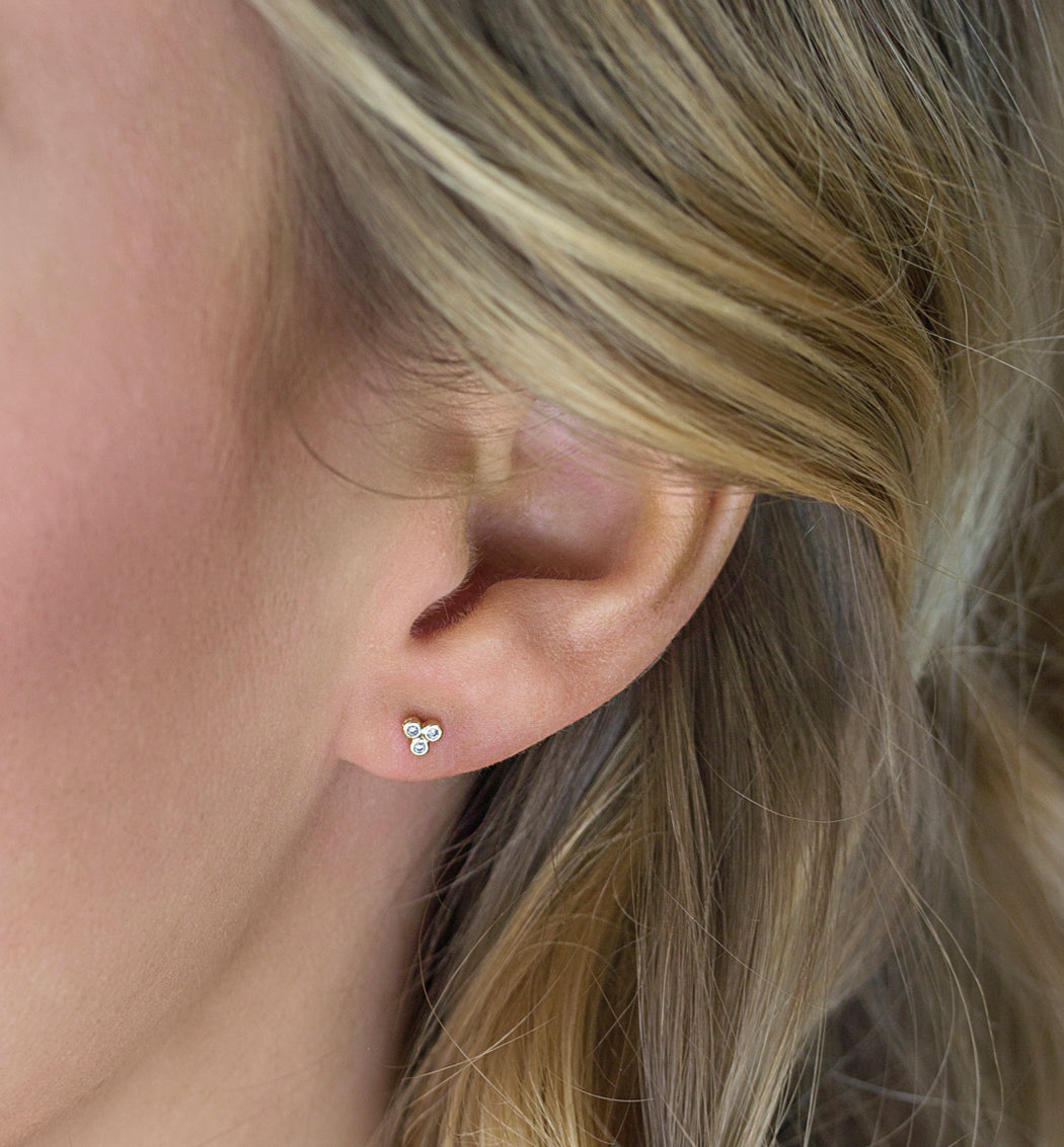 Tiny Clover Stud Earrings, Earrings - AMY O. Jewelry