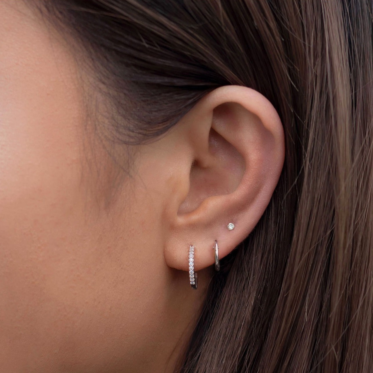 caption:Model's second hole:4.6mm, wearing 6.5mm